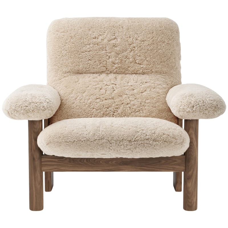 Brasilia Lenestol, Walnut / Sheepskin Nature