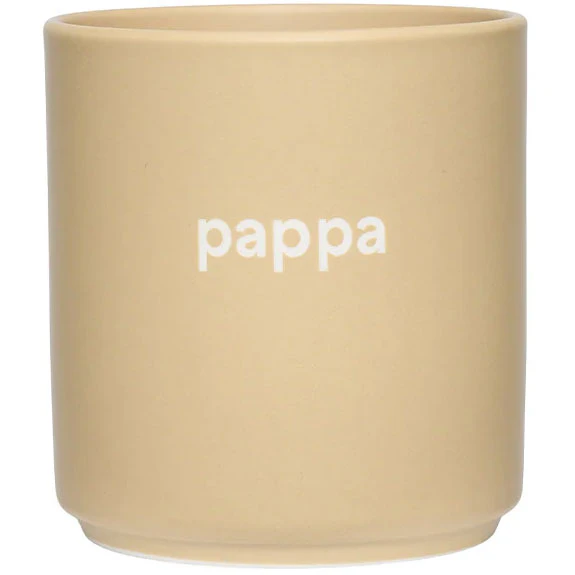 Design Letters Vip Favourite Kopp 25 Cl Pappa  -  Kaffekopper Benporselen Beige - 10101002BEIGEPAPPA