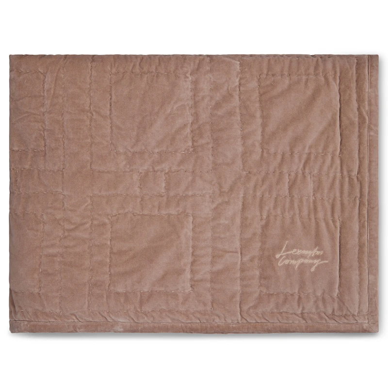 Graphic Quilted Sengeteppe 240x260 cm