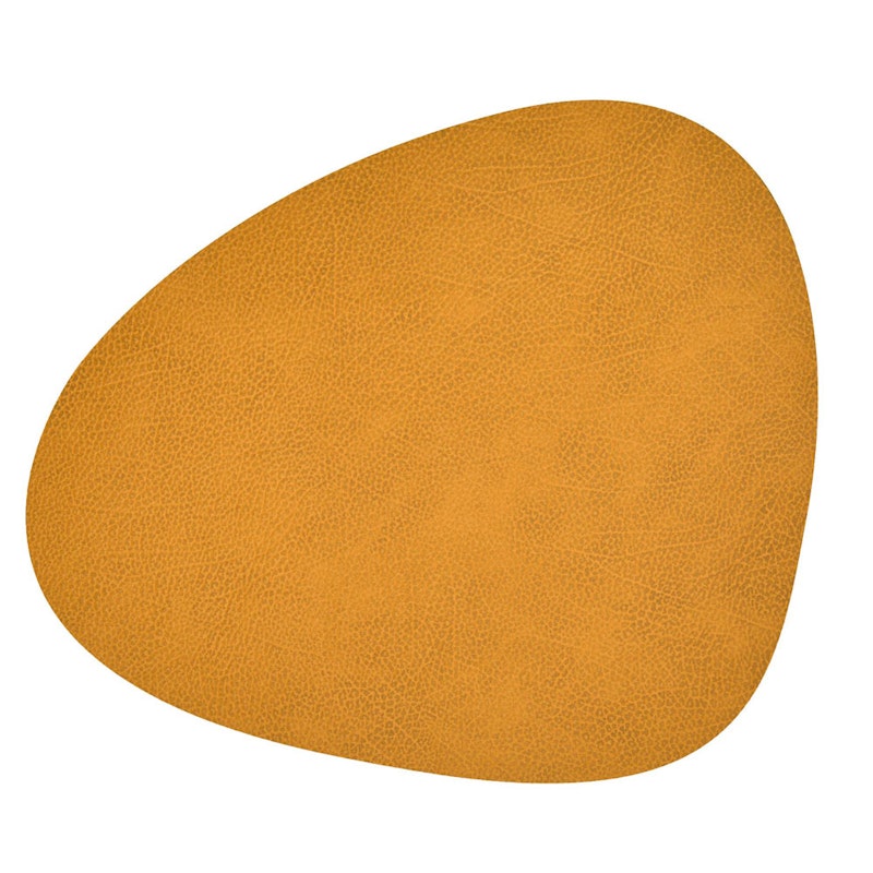 Curve L Bordbrikke Hippo 37x44 cm, Curry