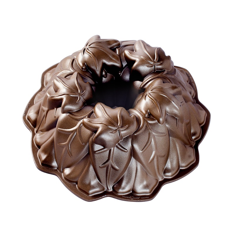 Nordic Ware Harvest Leaves Bundt Bakeform