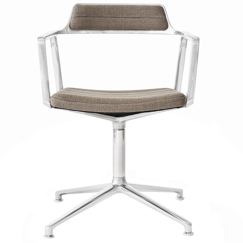 452 Svingstol med Føtter, Dark Sand / Polert Aluminium
